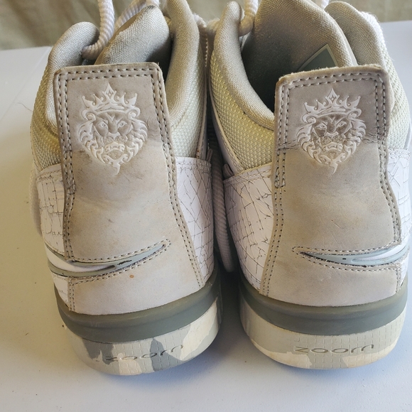 Nike LeBron Zoom Solider 2 Basketball Shoes - Picture 5 of 6